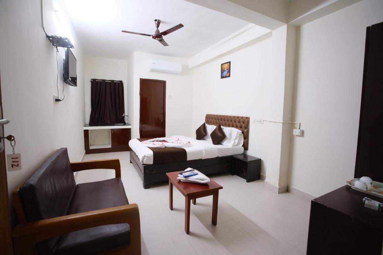 Ganesh Guest House Chennai Exterior photo
